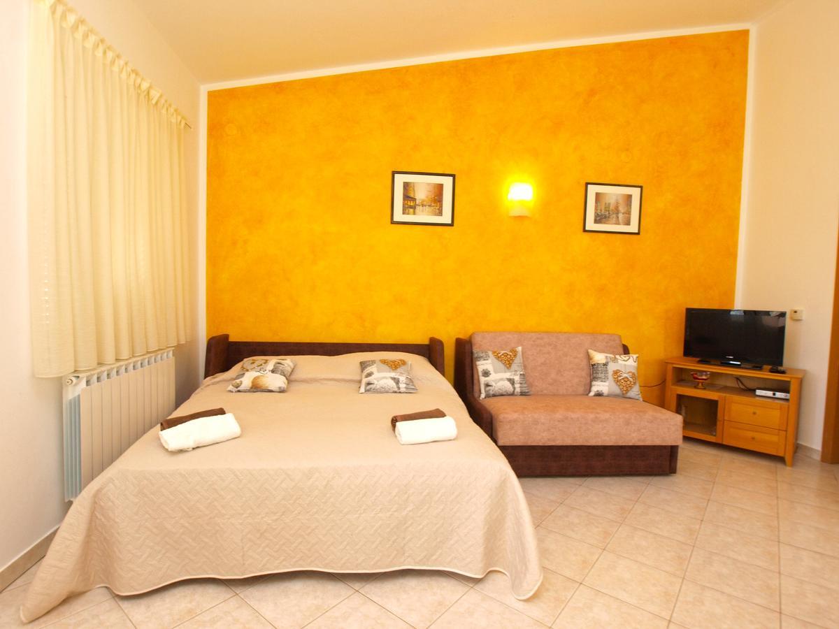 Apartments Iva 1534 PUY 외부 사진